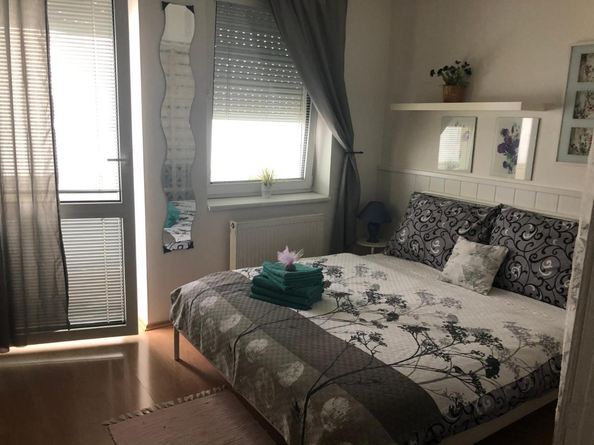 公寓 Terrace S 1 Spalnou Sofia-parking & Wifi 布拉迪斯拉发